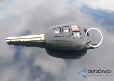 2017 Toyota Corolla Le из США, поврежденный, VIN 2T1BURHE9HC860823